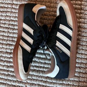 Women’s Adidas Samba
